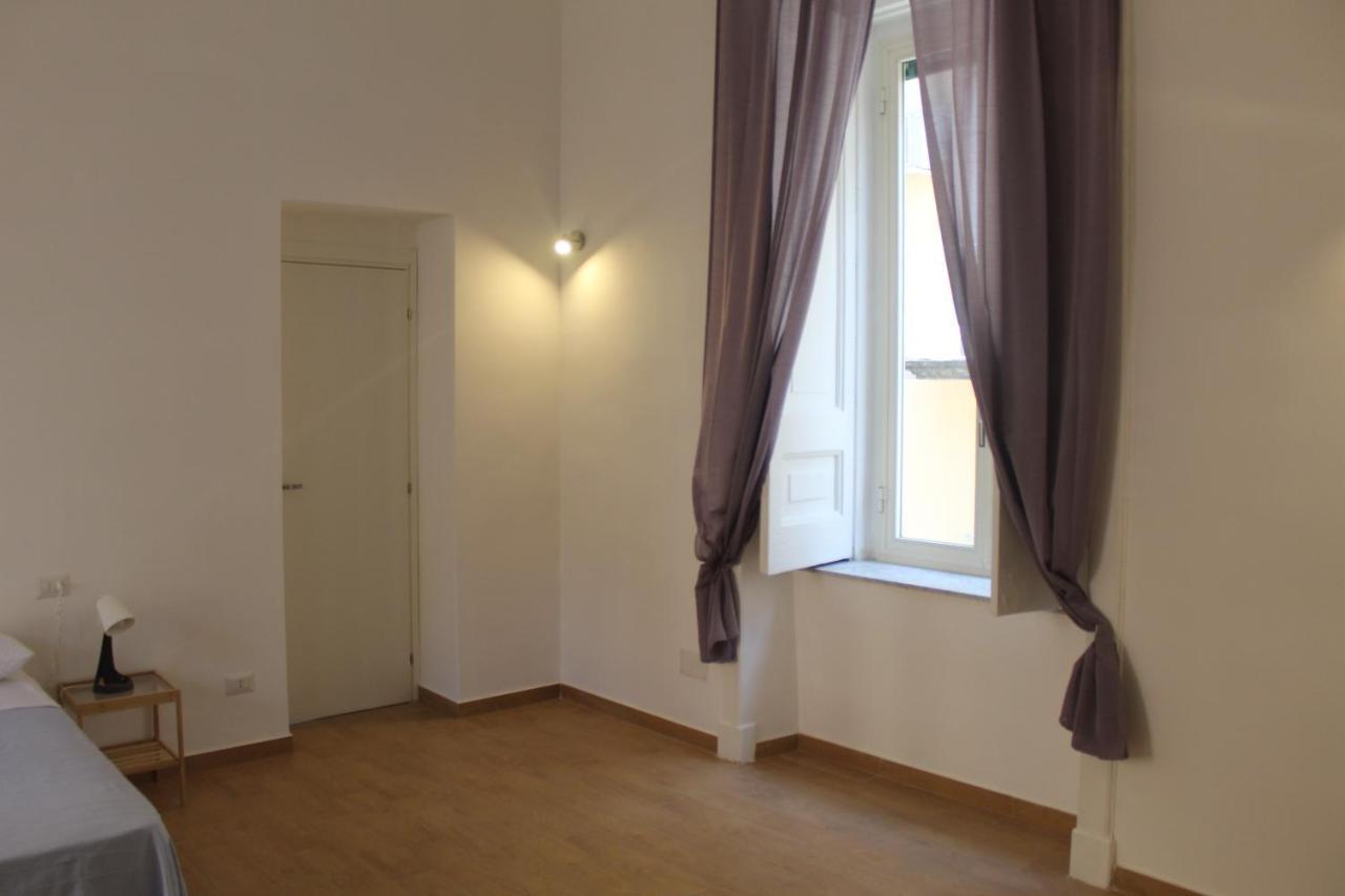 Casa Laura Oliva Mancini Bed & Breakfast Naples Exterior photo
