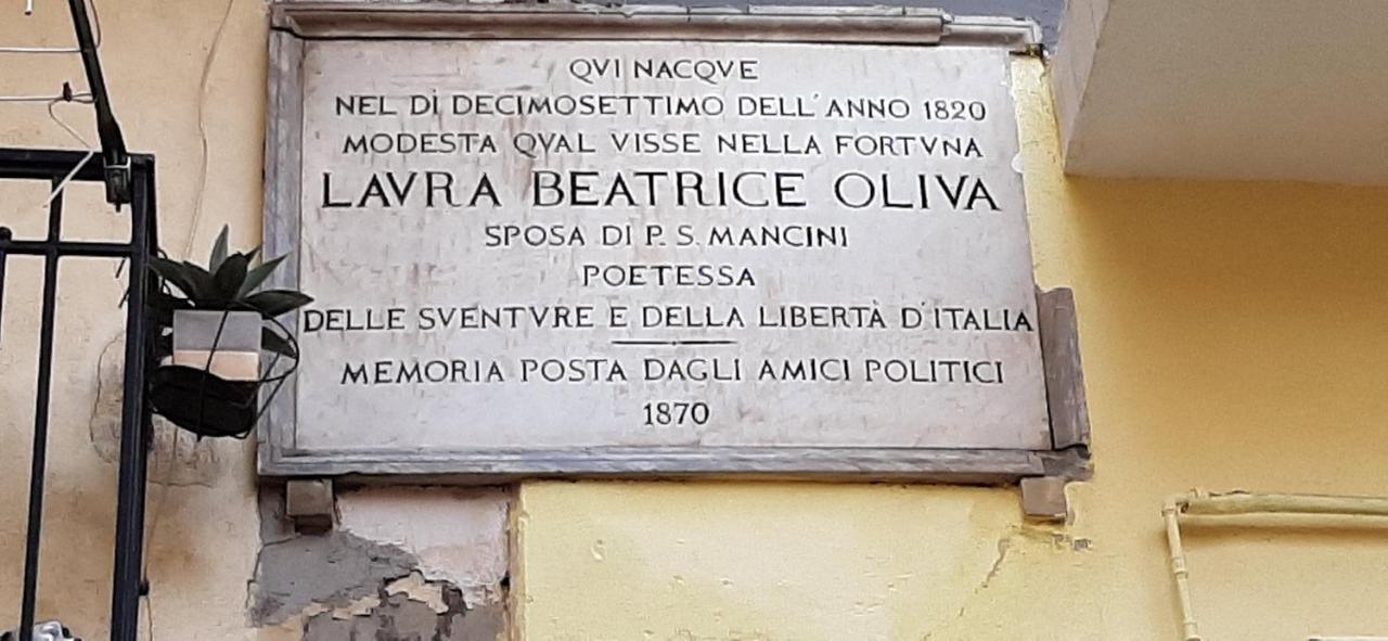 Casa Laura Oliva Mancini Bed & Breakfast Naples Exterior photo